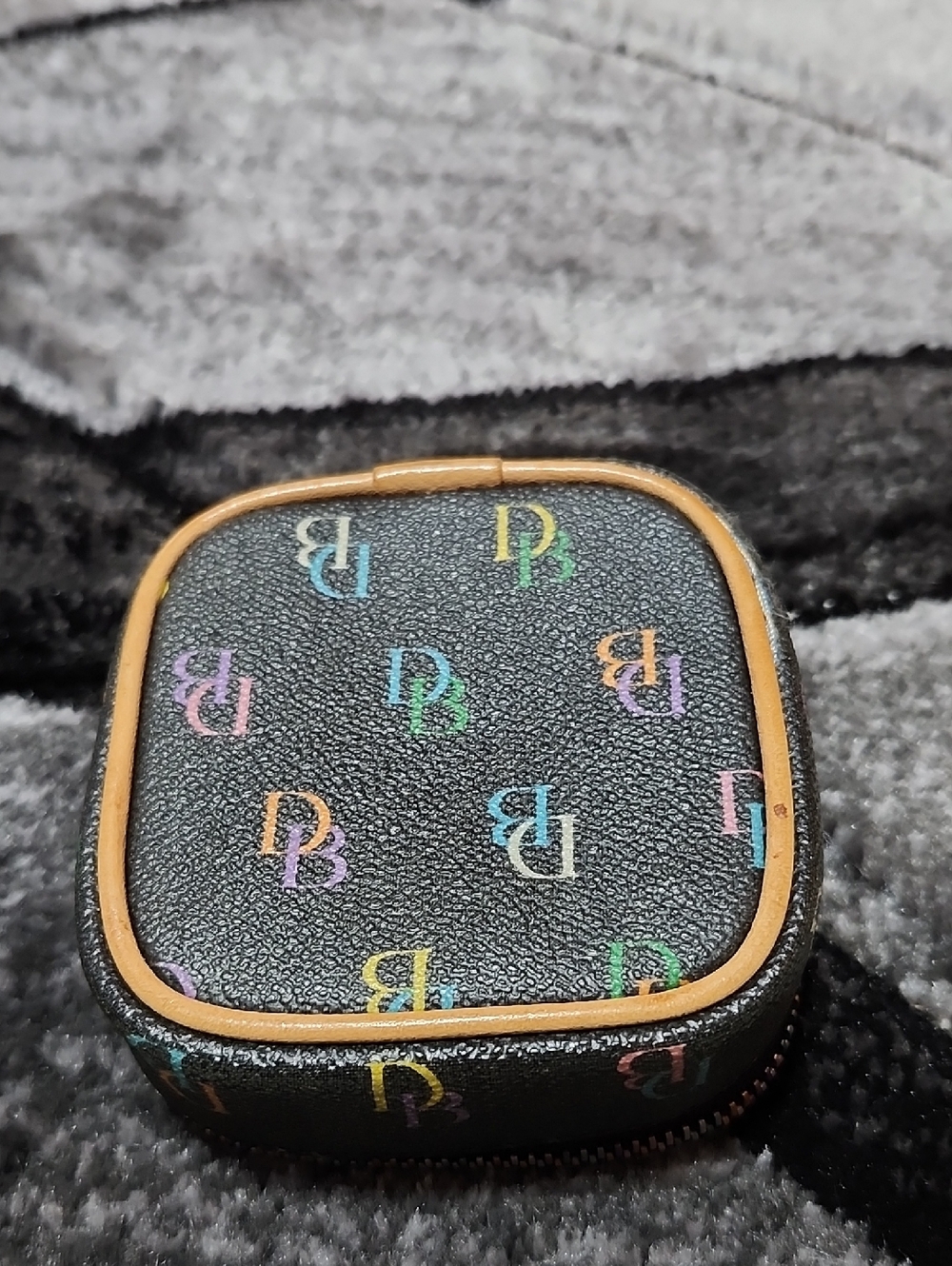 VINTAGE DOONEY & BOURKE MINI RAINBOW MONOGRAM HEART-SHAPE CHARM TRAVEL JEWELRY B - Picture 10 of 15